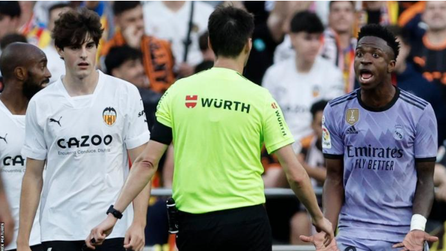 พวกเหยียดผิว